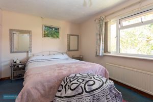 Bedroom- click for photo gallery